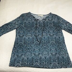 Women’s L Top Bright Blue Paisley Pullover 3/4 Sleeves V Neck With Tie Art Boho